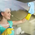 10 روش عالی و موثر برای نظافت آینه ها